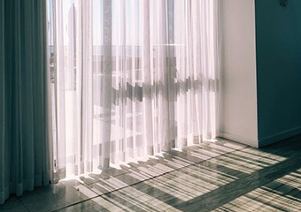 クロス貼り替え・カーテン取替え